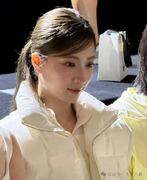 前幾年還被嘲長(zhǎng)得土，如今逆襲成大美女了？！