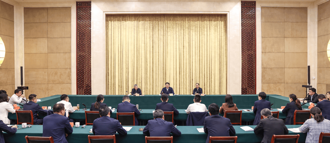 江蘇最年輕市委書記，送給年輕干部“五句話”