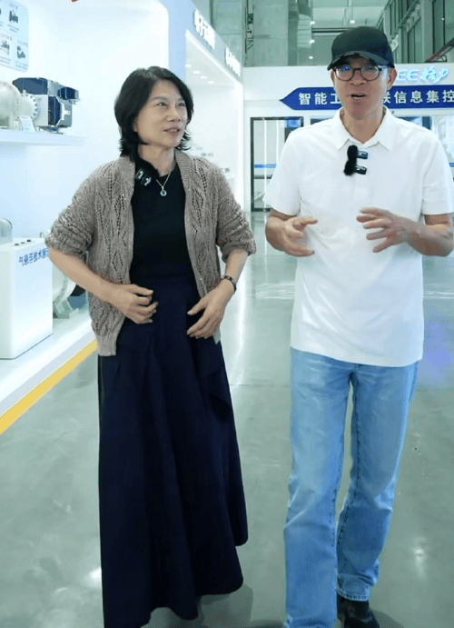 俞敏洪：我和董明珠不同，她是霸蠻式領(lǐng)導(dǎo)，說一不二