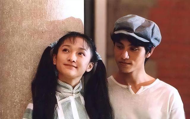 陳坤的兒子已成年，容貌開始顯現(xiàn)母親的基因，像誰可以認得出嗎？