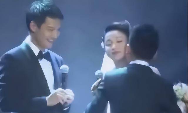 陳坤的兒子已成年，容貌開始顯現(xiàn)母親的基因，像誰可以認得出嗎？