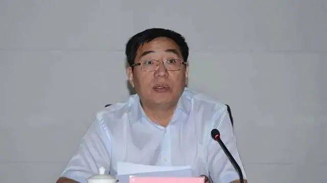 楊子興，被逮捕