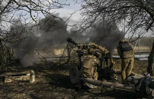 烏軍14個旅打響庫爾斯克大反攻，俄軍迅速開炸，朝軍被曝傷亡慘重