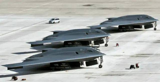 空軍副司令：轟-20很快了！網(wǎng)友：殲-36都來(lái)了，轟-20還要多久？