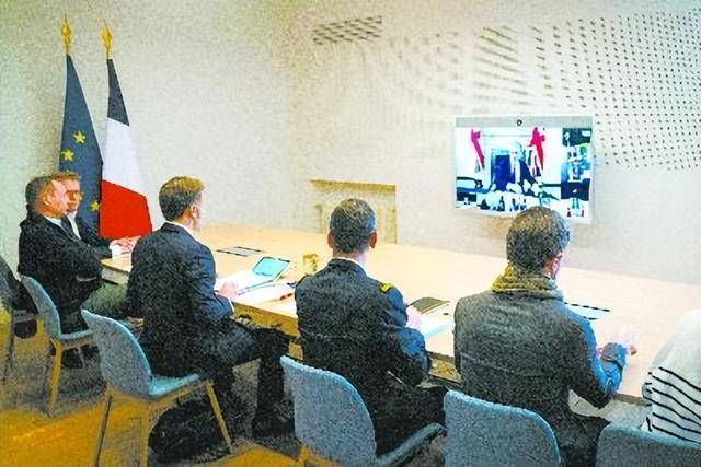 英法堅稱要向?yàn)跖神v部隊