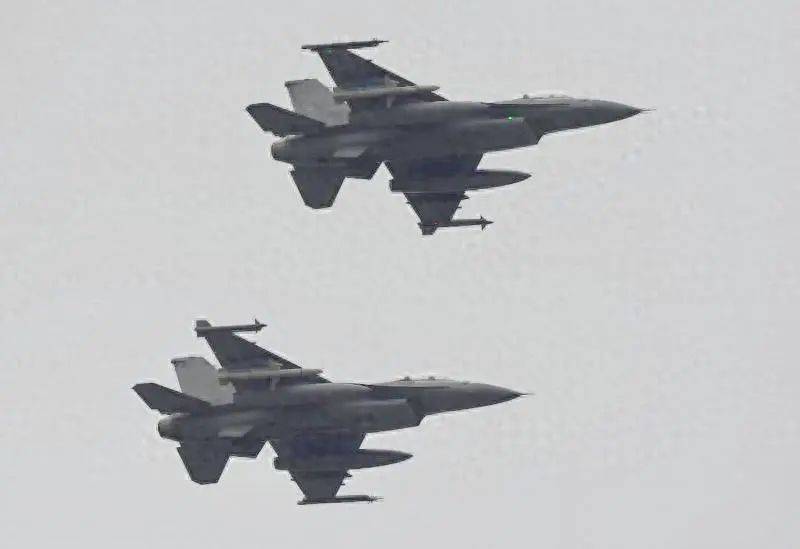 臺海對峙：解放軍風(fēng)云壓境，臺灣新戰(zhàn)術(shù)能否撐過首輪交鋒？