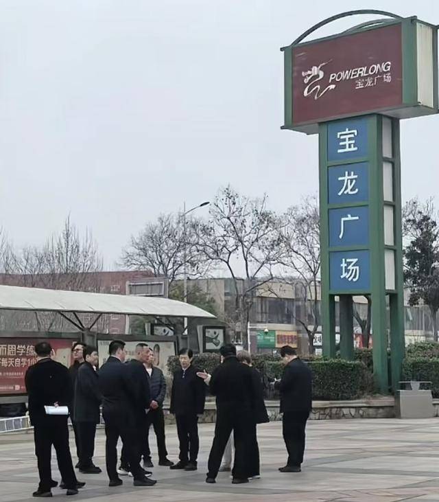高鐵站東廣場(chǎng)緣何成終極贏家？看胖東來(lái)鄭州首店選址“神邏輯”