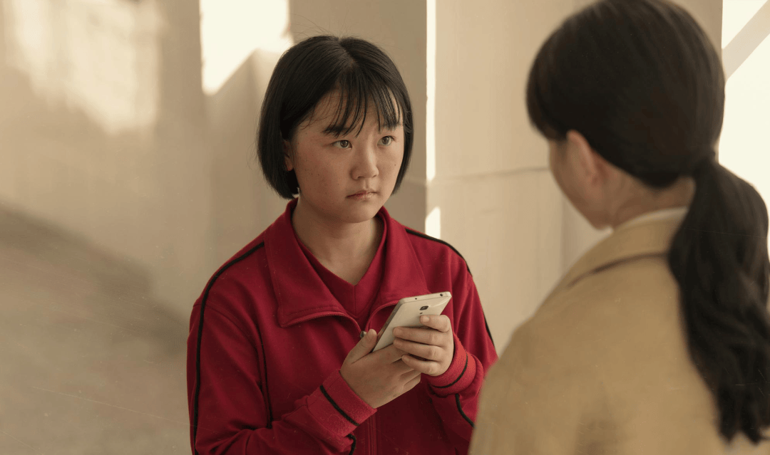 學(xué)生禁玩手機，催生孩子間的地下交易