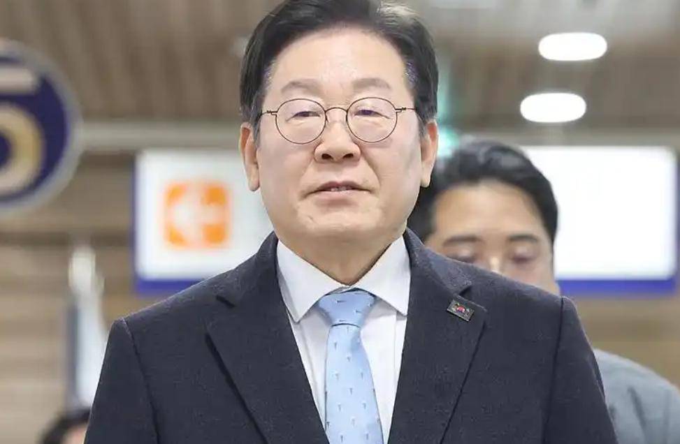 支持率反超，尹錫悅被逼下臺，李在明沉默不語，韓國被列入黑名單