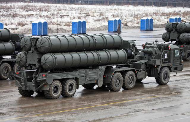 S-400成功攔截F-16，低空飛行已失去意義，未來(lái)空戰(zhàn)怎么打？