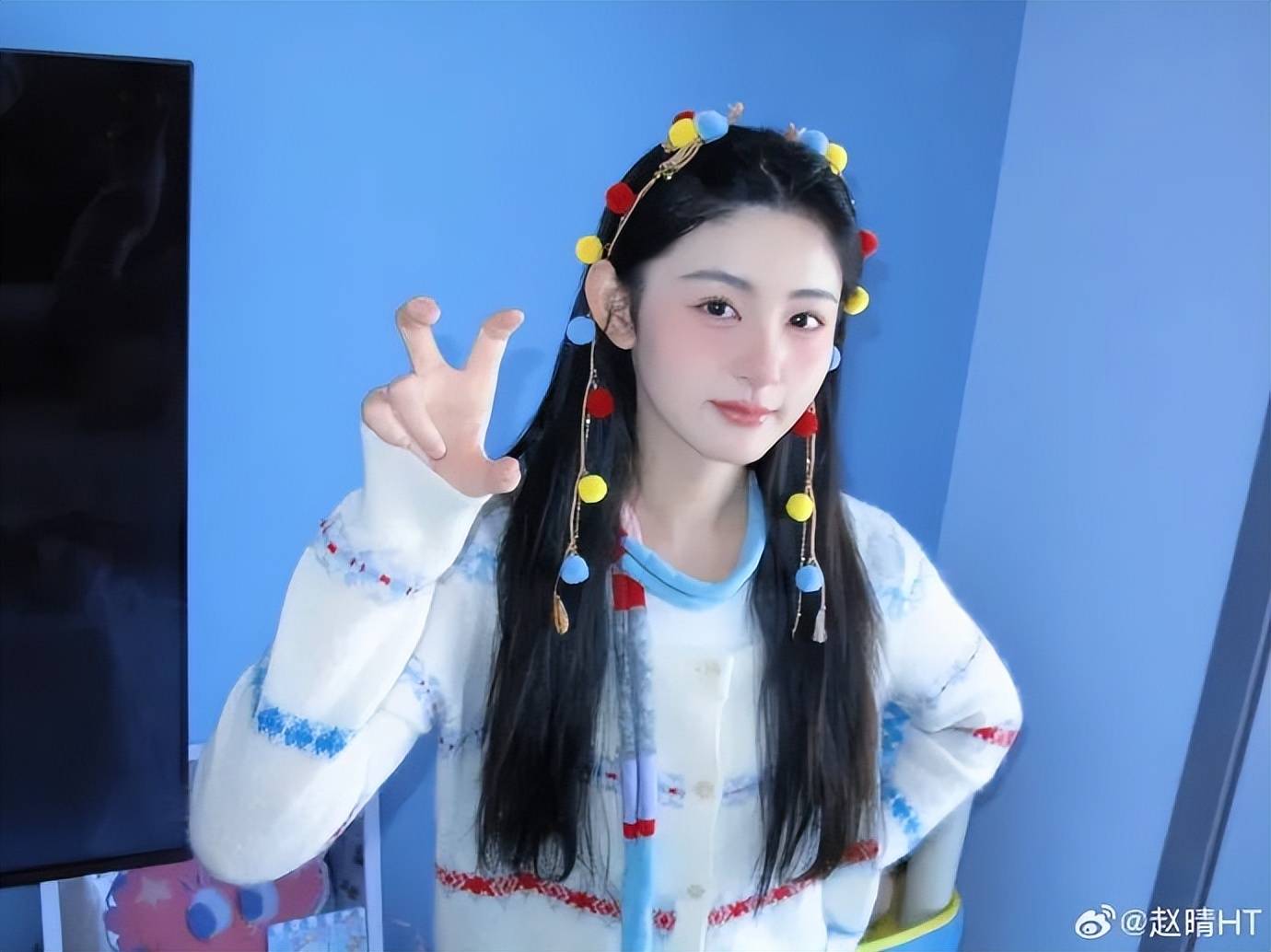 于正夸旗下女星“這絕世容顏”上熱搜，評論區(qū)翻車，女方回應