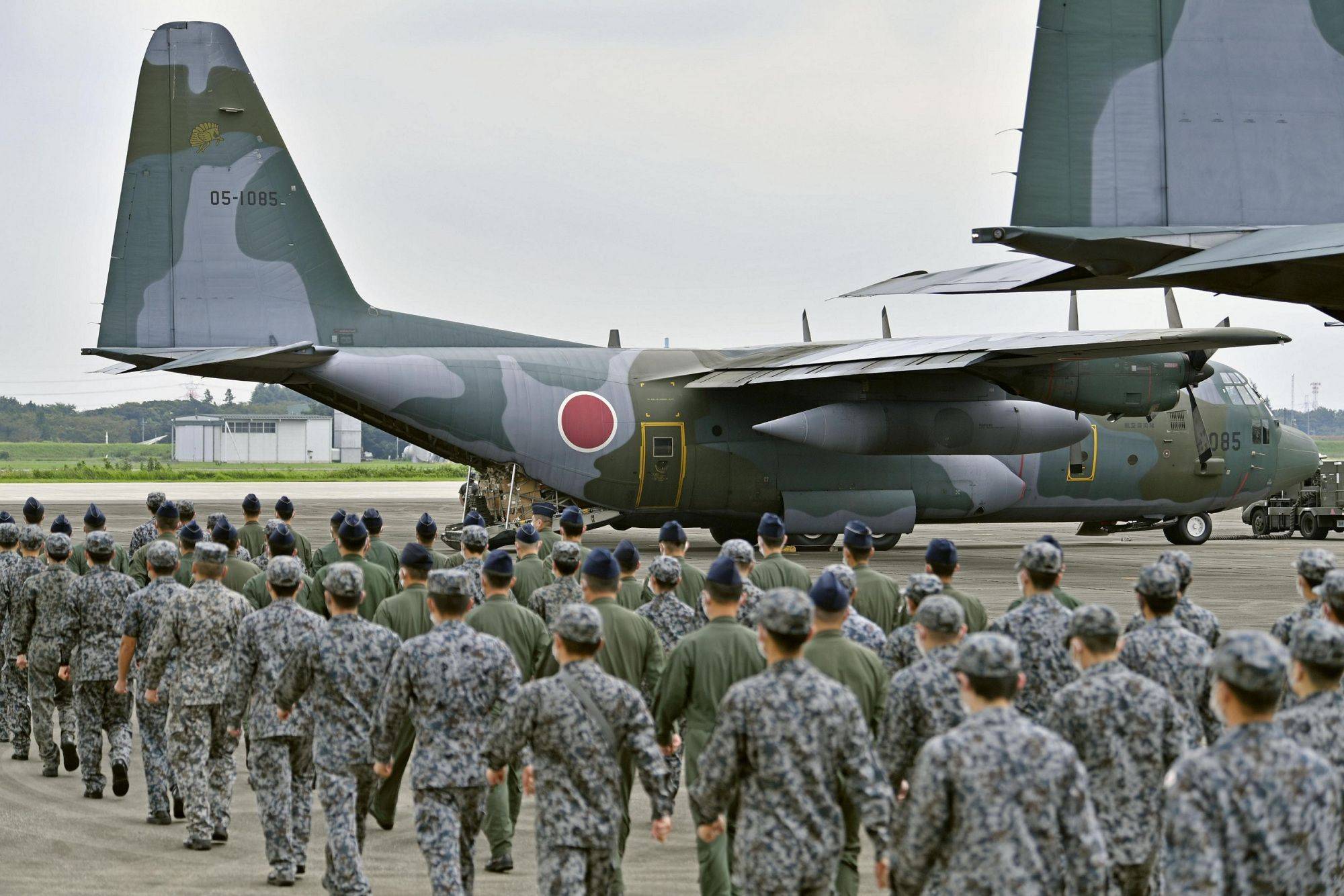 日本公布12萬人撤僑方案，我國防部警告，逃跑線路被封死