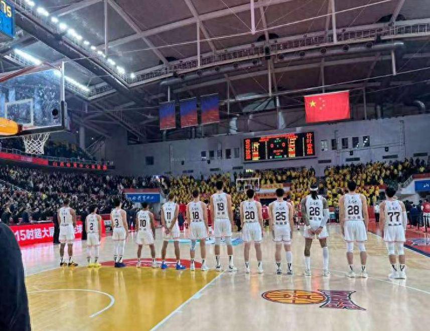 杜鋒帶13人出征上海！4外援+23兄弟，貝貝獲重用