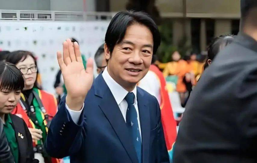 離臺(tái)島更近了？解放軍罕見(jiàn)打破慣例！島內(nèi)喊話大陸，可以談判