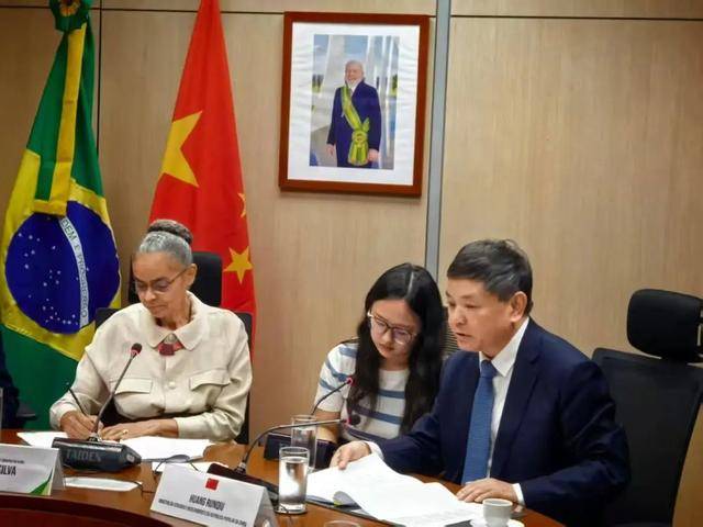 生態(tài)環(huán)境部部長：個(gè)別國家搞毀約退群，損害全球應(yīng)對氣候變化努力