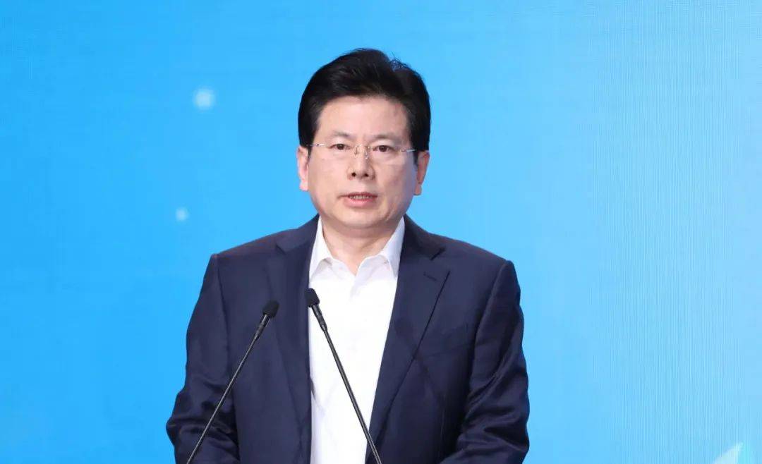 張建春，非法收受巨額財(cái)物