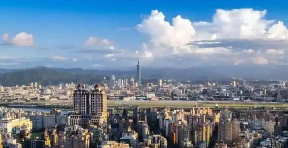 兩岸統(tǒng)一大局已定！關(guān)鍵時(shí)刻，國(guó)臺(tái)辦雷霆出手，臺(tái)獨(dú)分子已無(wú)路可退