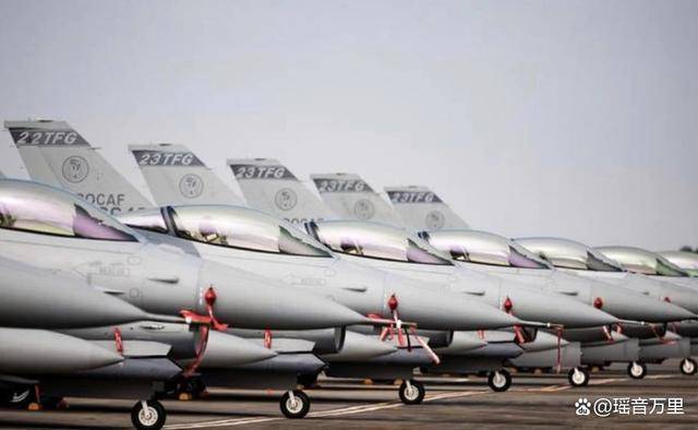 兩岸軍機(jī)對(duì)峙，臺(tái)軍集體退役潮爆發(fā)！美日叫囂攔截解放軍登陸？