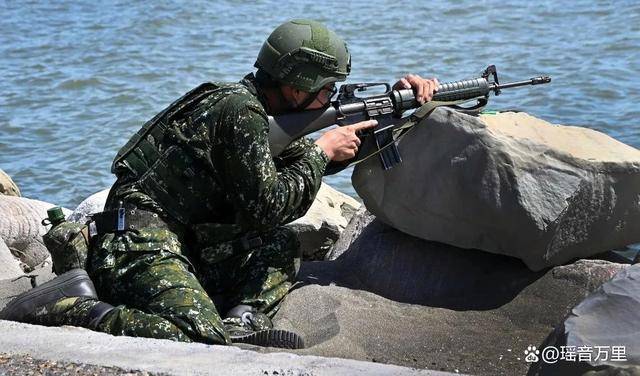 兩岸軍機(jī)對(duì)峙，臺(tái)軍集體退役潮爆發(fā)！美日叫囂攔截解放軍登陸？
