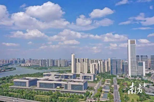給五區(qū)干部開會(huì)，佛山市委書記發(fā)出“靈魂三問”