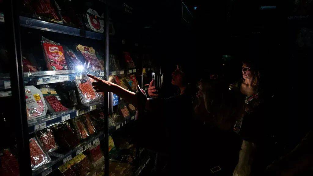 西葡法三國大停電，事故何以釀成