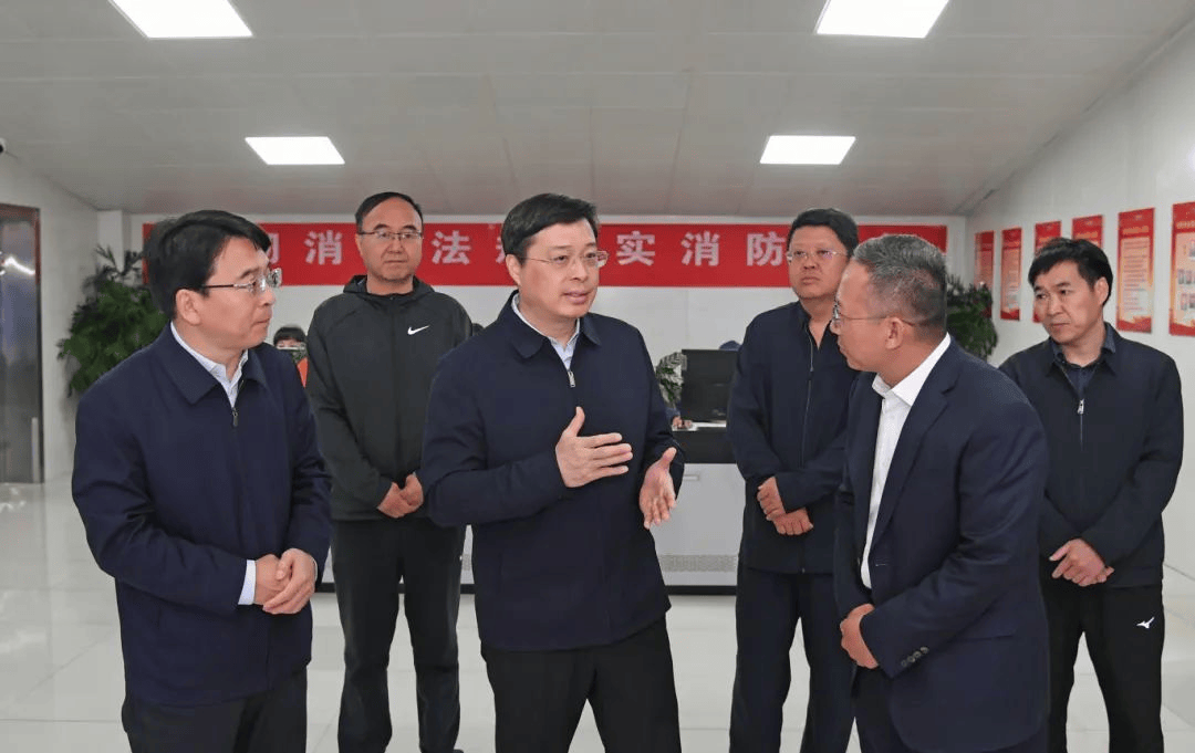 山西省委常委、太原市委書記韋韜督導(dǎo)檢查假日期間旅游保障和安全工作