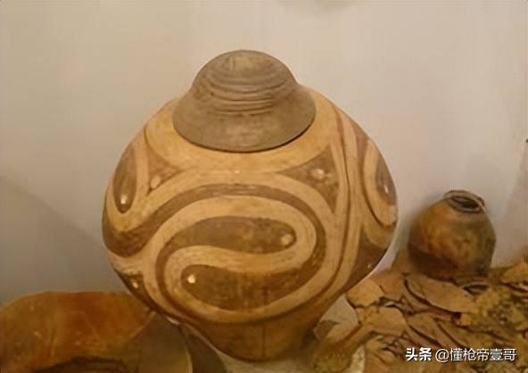 俄軍繳獲中國(guó)81版氣槍？還有百年湯姆遜沖鋒槍、莫辛納甘