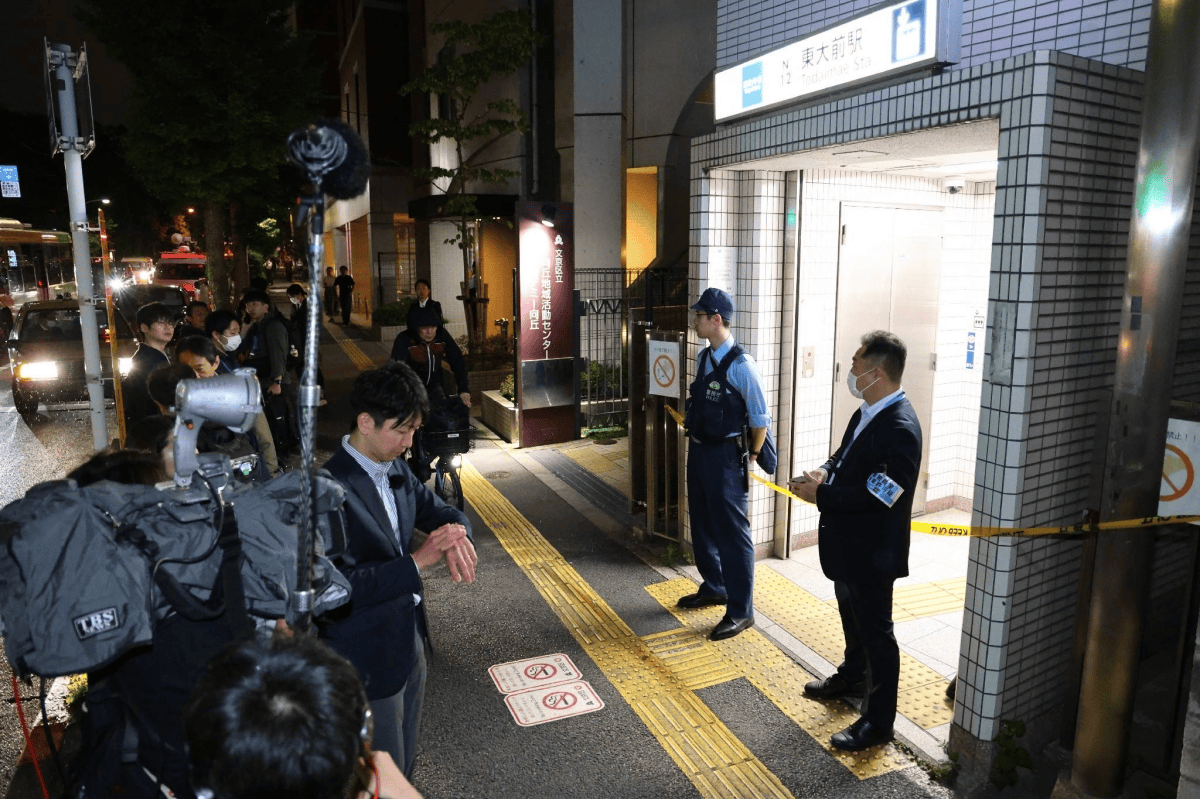 日本地鐵出現(xiàn)隨機殺人事件，43歲男子揮菜刀砍傷2人被捕