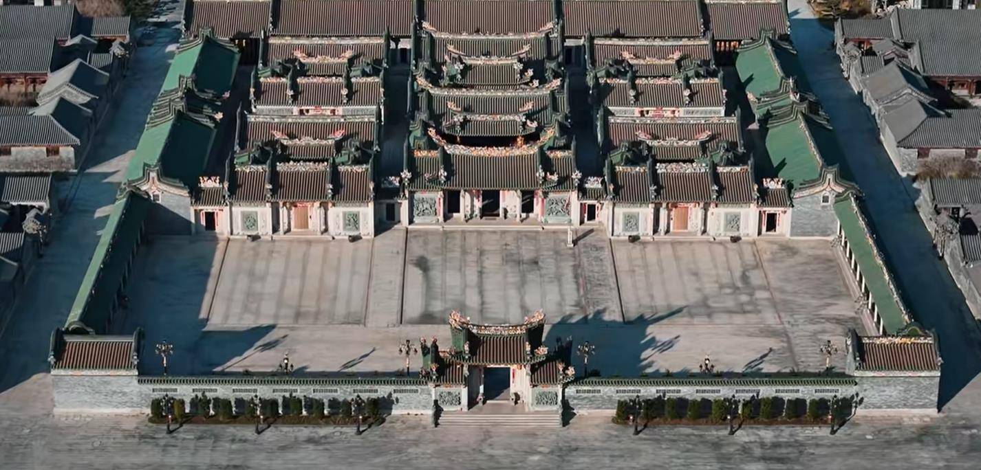 汕頭違建豪宅“英之園”將強(qiáng)拆，當(dāng)?shù)兀簩⒏鶕?jù)公告期內(nèi)具體情況采取下一步措施
