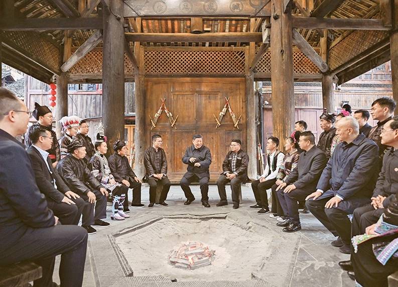 鍥而不舍落實(shí)中央八項(xiàng)規(guī)定精神，以優(yōu)良黨風(fēng)引領(lǐng)社風(fēng)民風(fēng)