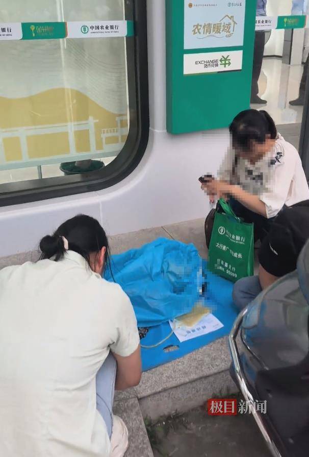 家屬稱重病婦女被要求“本人到銀行”才能取款，辦理業(yè)務(wù)過程中人突然去世，株洲多方回應(yīng)