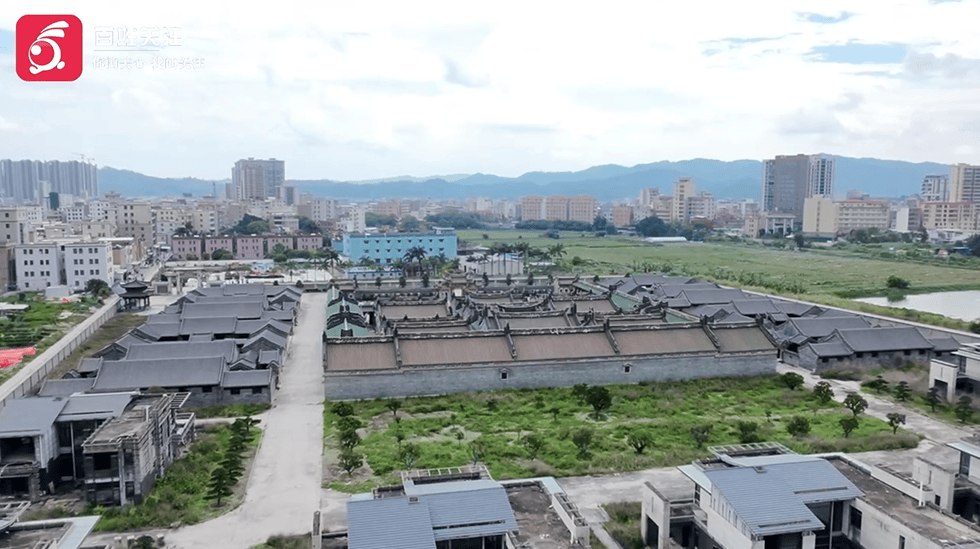 57畝豪宅強(qiáng)拆倒計(jì)時(shí)！網(wǎng)傳耗資10億元的“英之園”拆遷前意外走紅……