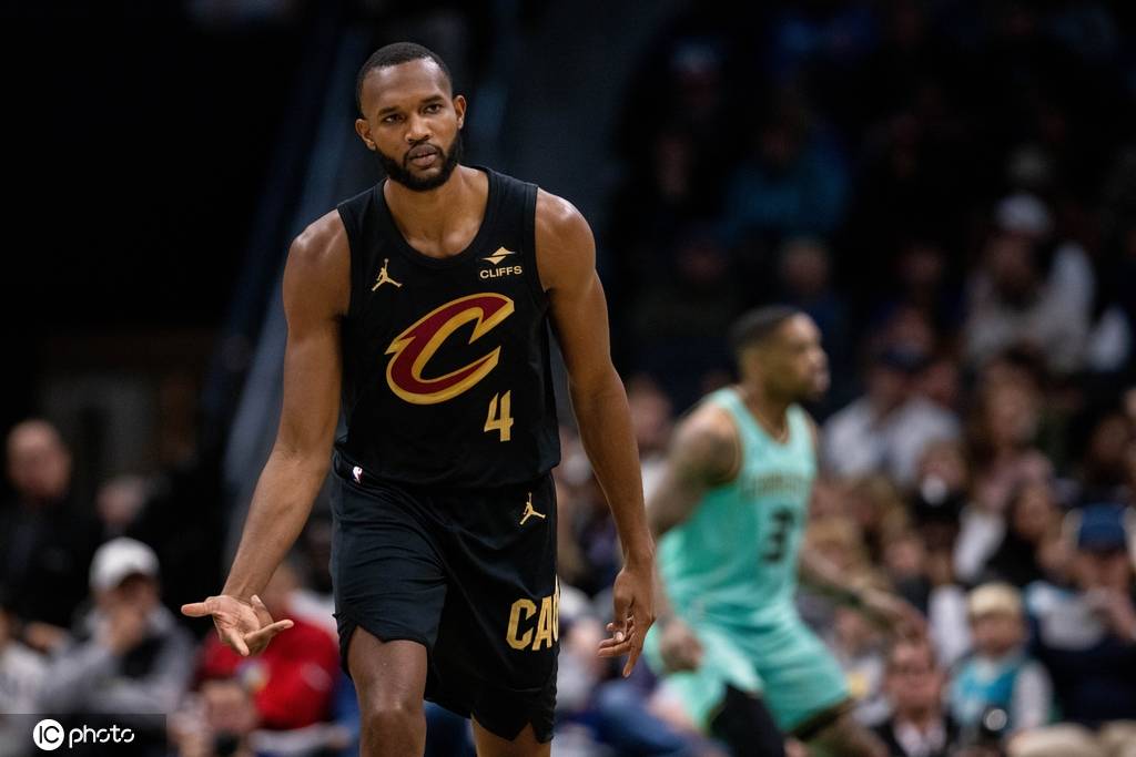 NBA官方公布最佳防守陣容 莫布利追夢(mèng)阿門領(lǐng)銜一陣