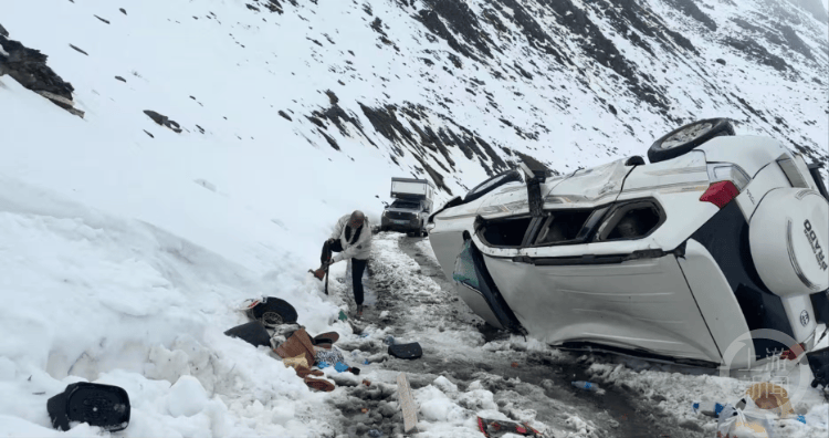 海拔4000米一越野車側(cè)翻！5人獲救，1人不幸遇難