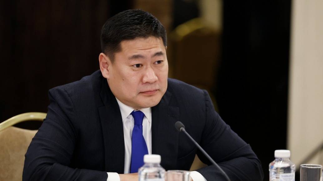 蒙古國“80后”總理遭解職，其子此前被曝生活奢華引發(fā)抗議