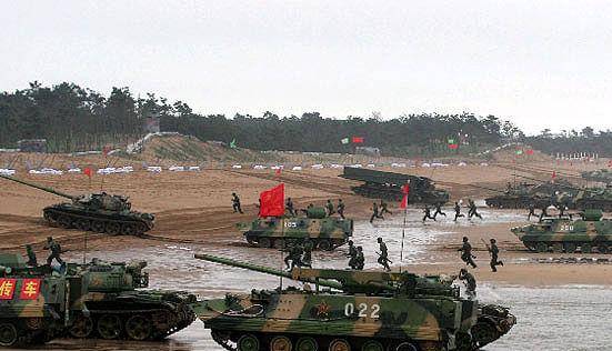 70多艘艦艇現(xiàn)身臺海周邊！解放軍4招，斬斷美軍介入可能