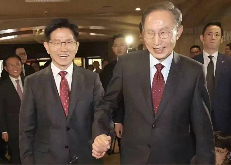 李在明勝利無望？李明博、樸槿惠聯(lián)手，韓國大選進入白熱化階段！