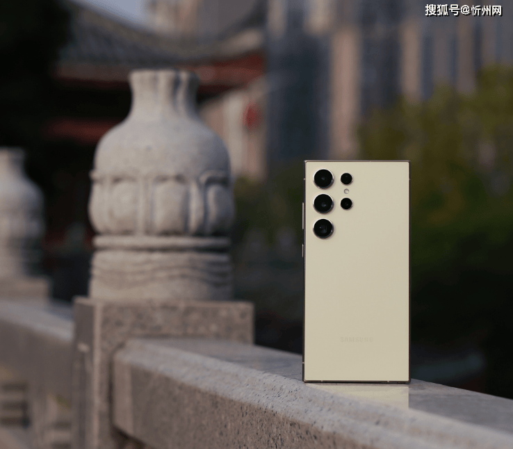 曾經(jīng)被冷落如今618大降價(jià)成為爆款，2K屏+100倍變焦，降幅高達(dá)4200元