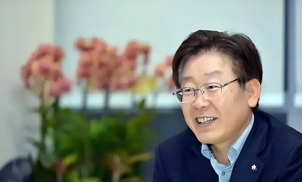 韓國爆發(fā)仇華浪潮，李在明罕見警告，關(guān)鍵時刻，一句話定下中韓大局