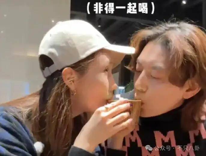 自曝與丈夫經(jīng)常吵架？但怎么感覺她是在變相秀恩愛呢！