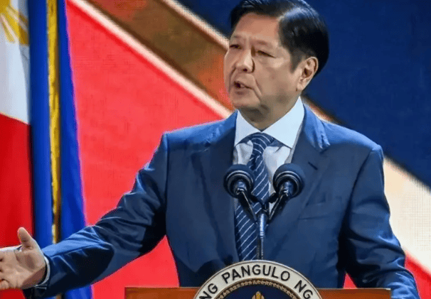 中方松口了，允許菲船只進(jìn)來，馬科斯低頭，跟杜特爾特家族說好話 ?