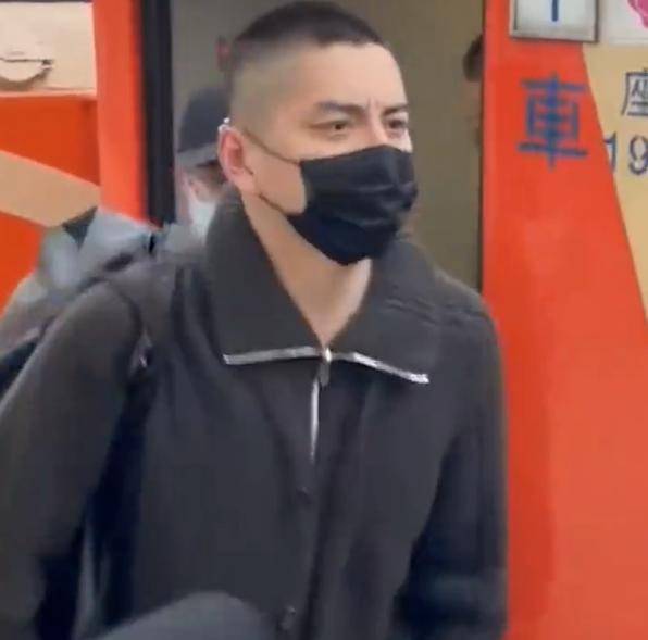 王大陸逃兵役細(xì)節(jié)曝光，指使他人代替體檢，多名藝人效仿