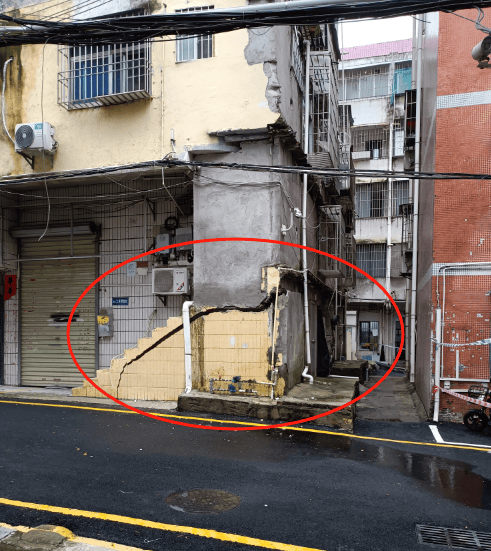 深圳一小區(qū)房屋沉降、墻體開裂，居民已撤出，官方：正在調(diào)查