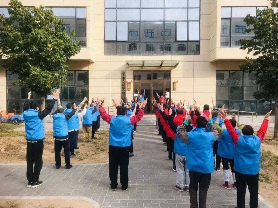 當(dāng)一位母親第4次離家出走之后：1億精神障礙患者向何處去？