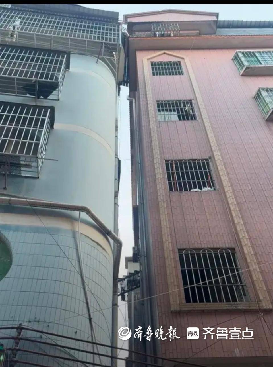 廣州震后出現(xiàn)樓體傾斜，與旁邊樓貼在一起，居委會：正在安全檢測