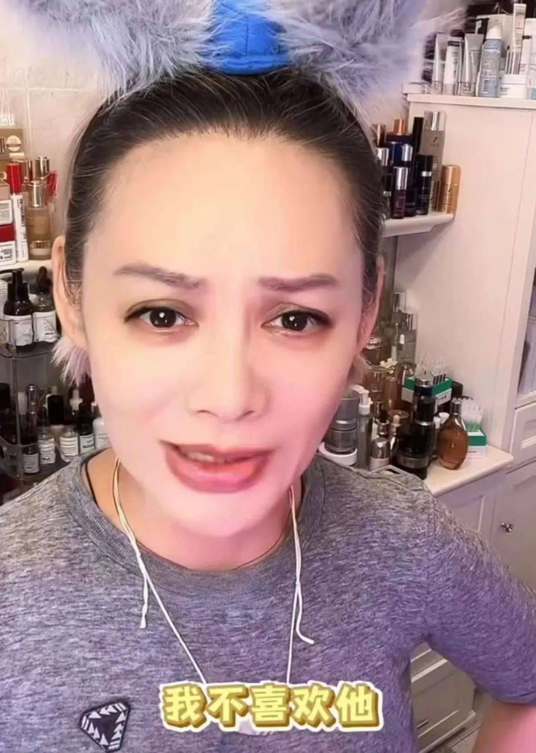 寧靜回應(yīng)與汪峰戀情：我不喜歡他，下次傳緋聞?wù)覀€年輕帥氣的行不