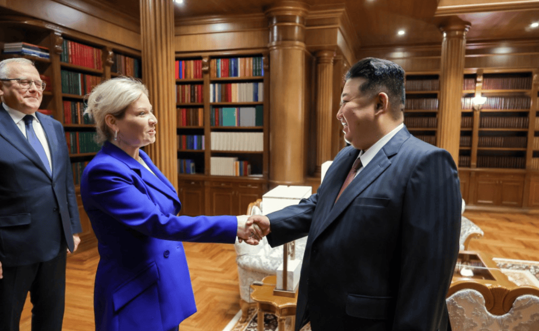 這場重要活動(dòng)，金正恩再次攜女出席