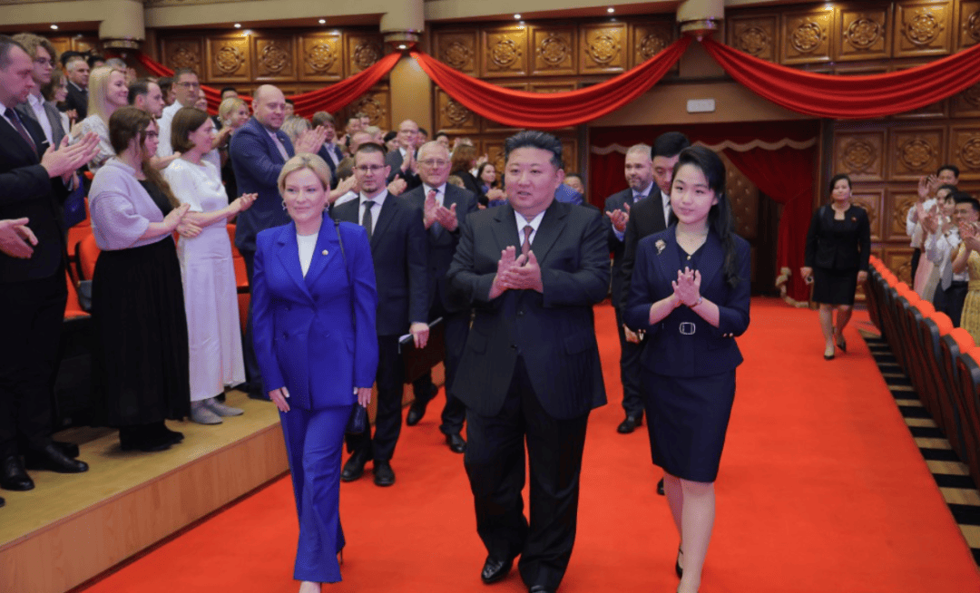 這場重要活動(dòng)，金正恩再次攜女出席