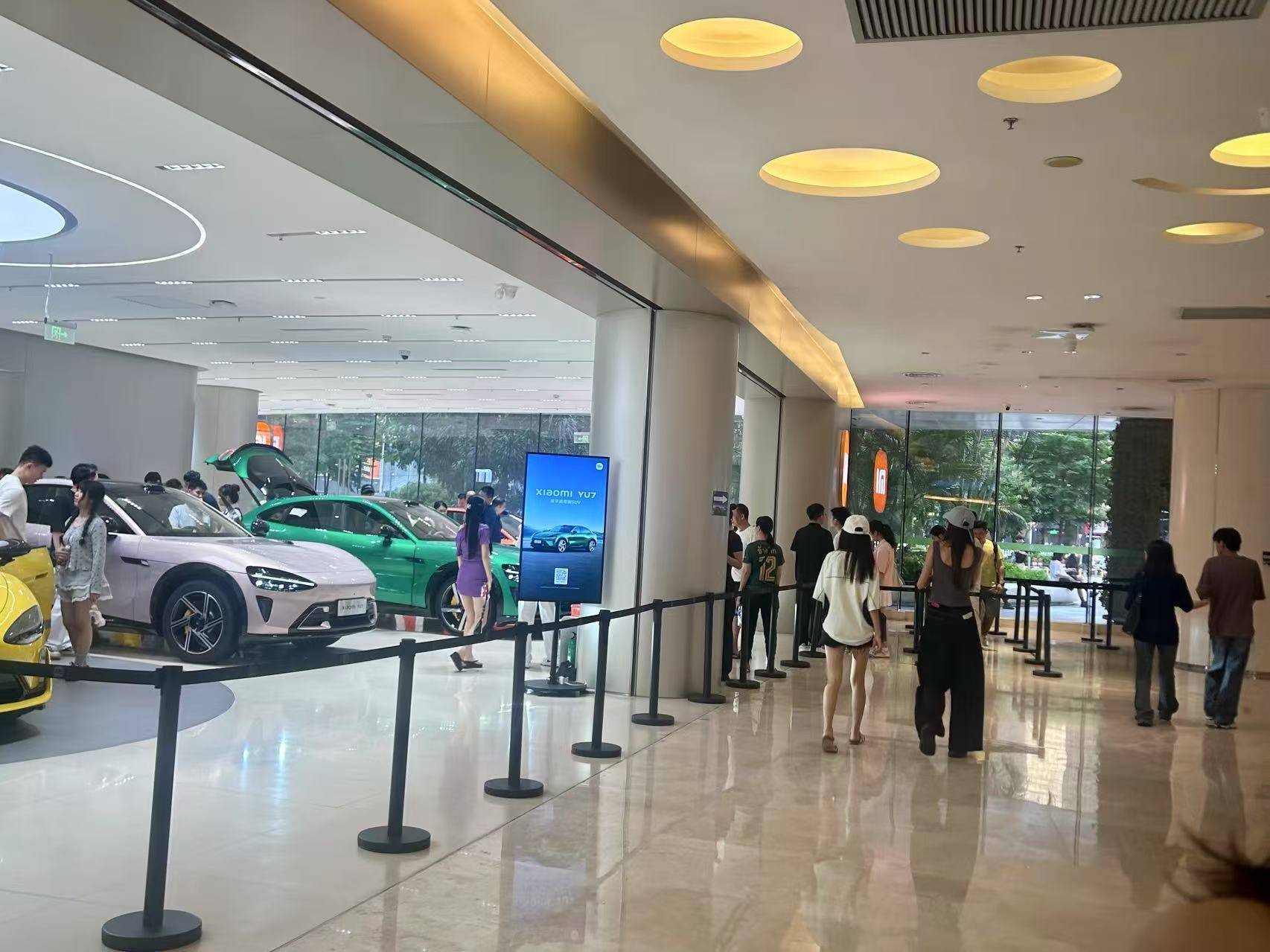 小米YU7上市72小時：“鎖單+1”刷屏工作群，提車時間最長超一年，雷軍直面“產(chǎn)能挑戰(zhàn)”？