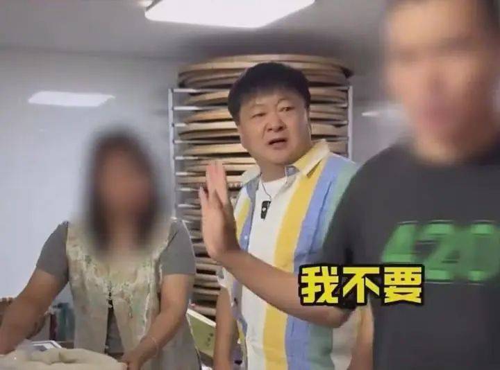 知名演員曝杭州一茶葉店茶水要價100元一杯，有男子稱“愛買不買”，當(dāng)?shù)乇O(jiān)管部門介入